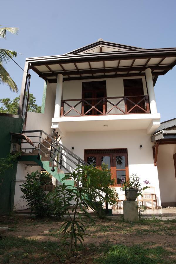 Hotel Surf Nest Hiriketiya Dikwella Exterior foto