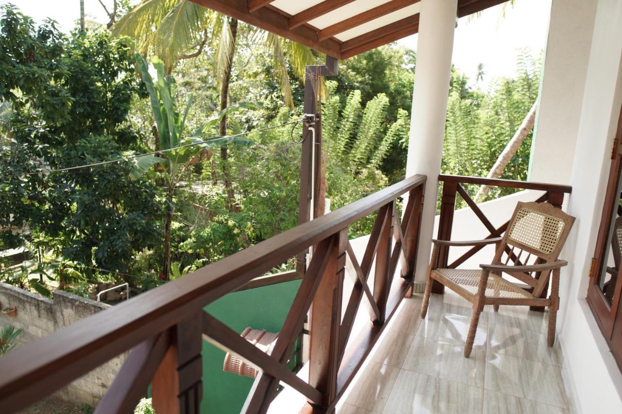 Hotel Surf Nest Hiriketiya Dikwella Exterior foto