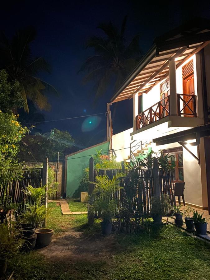 Hotel Surf Nest Hiriketiya Dikwella Exterior foto