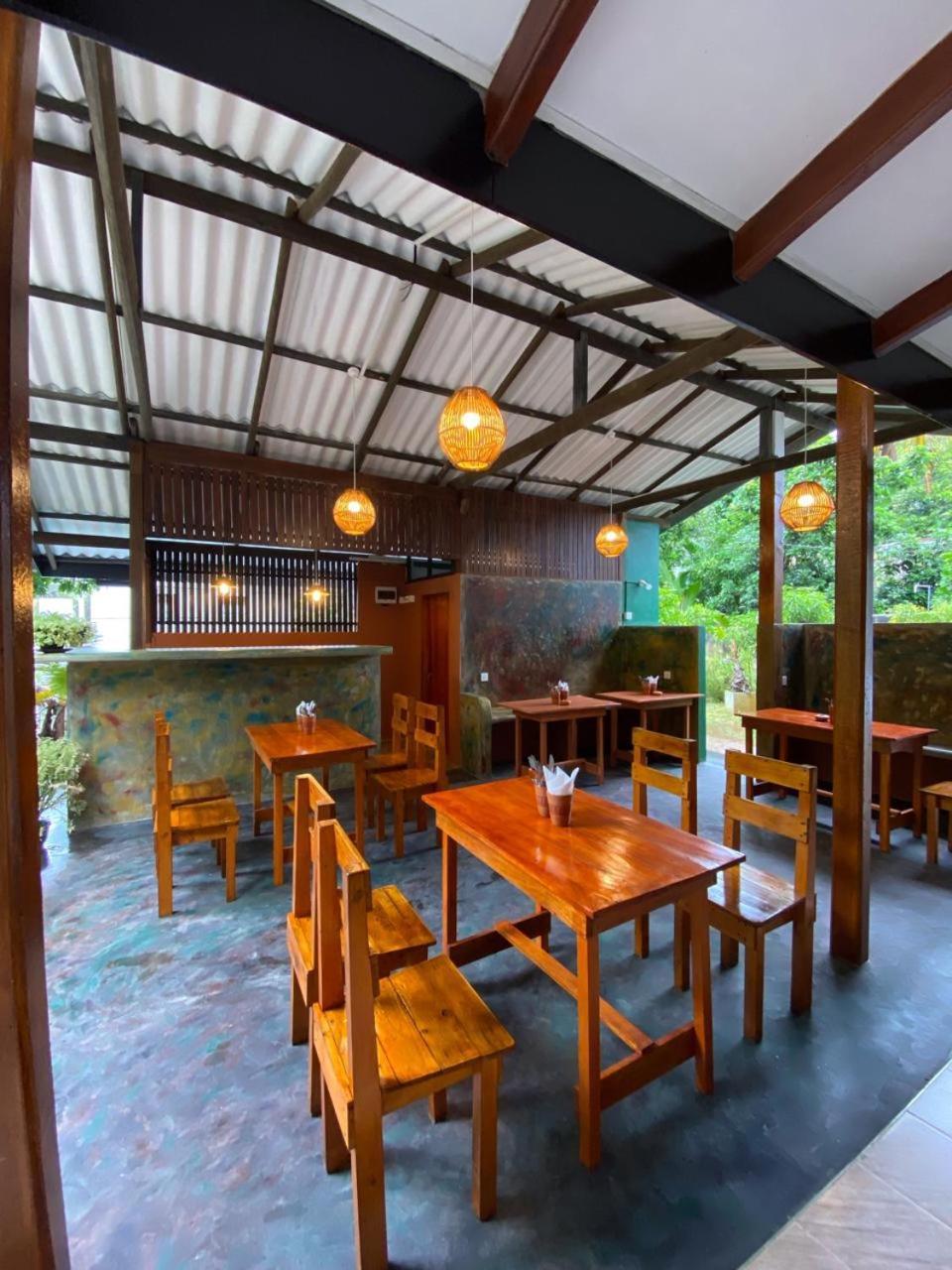 Hotel Surf Nest Hiriketiya Dikwella Exterior foto